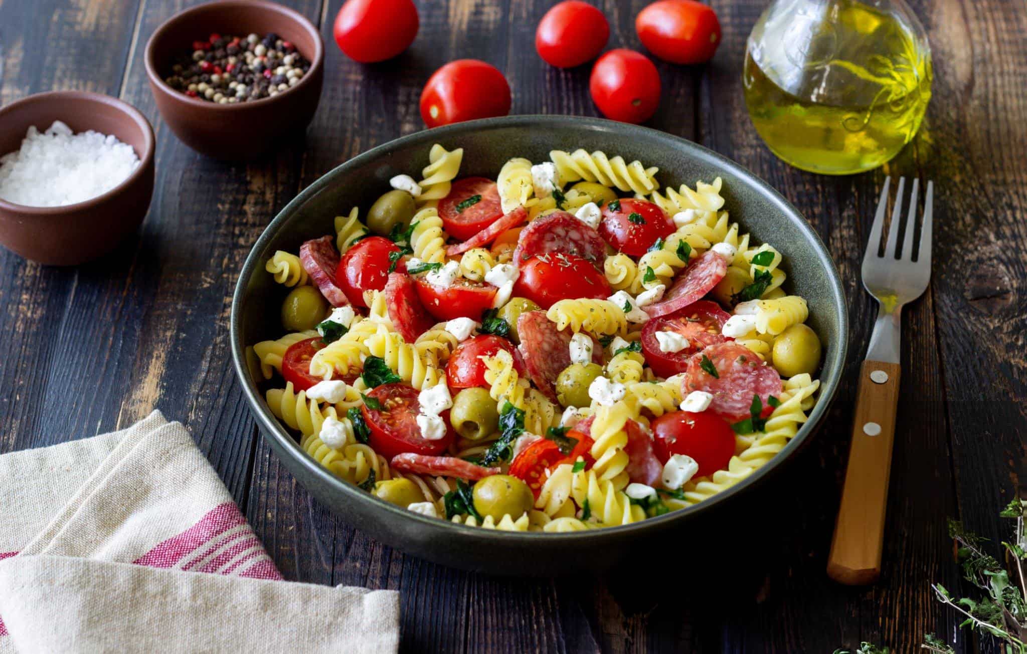 What Meat Goes Well with Pasta Salad The Ultimate Guide