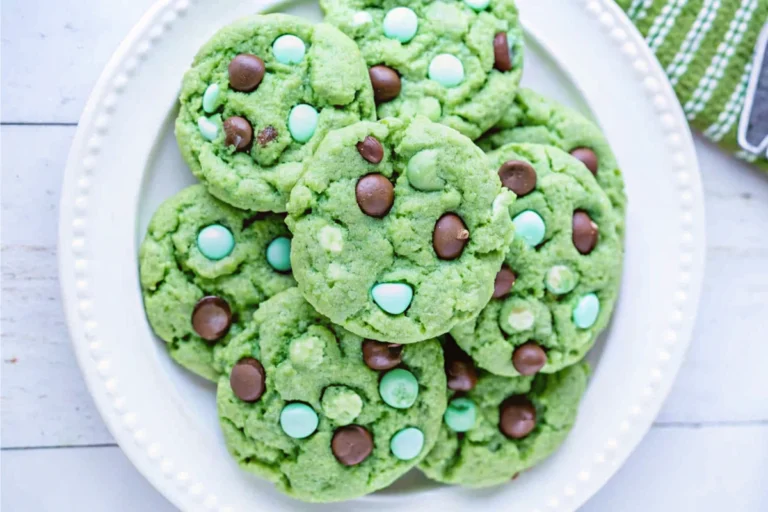 Chewy Mint Chocolate Chip Cookies
