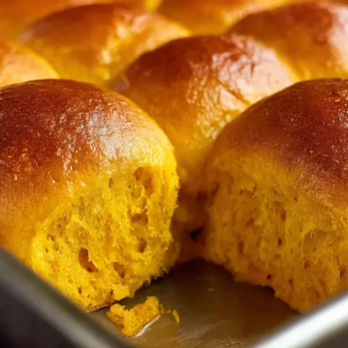Pumpkin Dinner Rolls